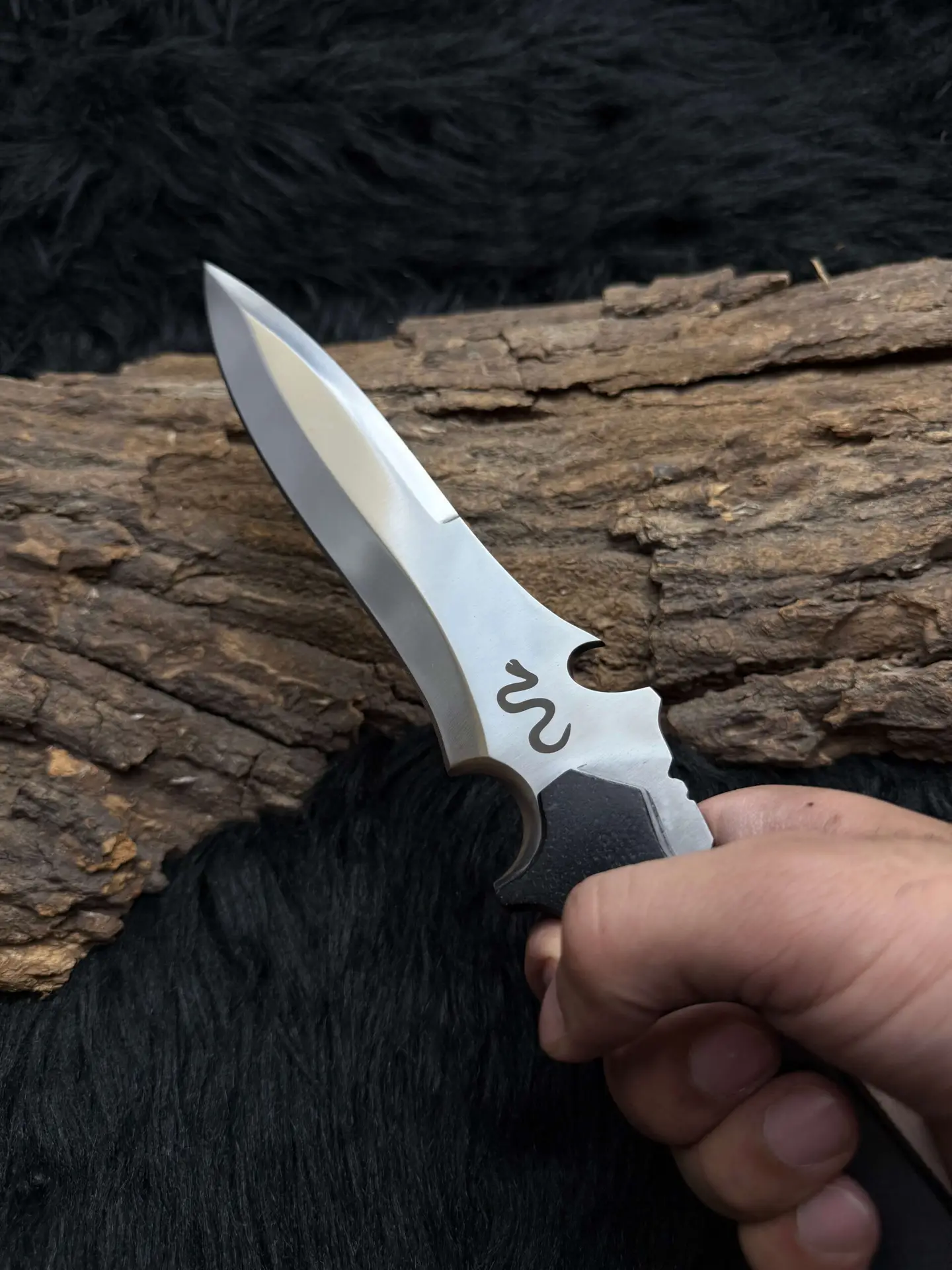 Resident Evil Jack Krauser Replica Knife – Hand-Forged Collectible Blade - Image 2